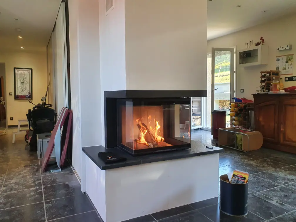 Installation d'un insert à bois SEGUIN par Création & Décor Gally à Rumilly 74